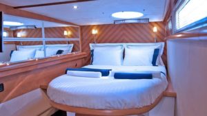 Gallery photo 4 for Santorini Cruise on a Luxury Power Cat 46΄ Catamaran